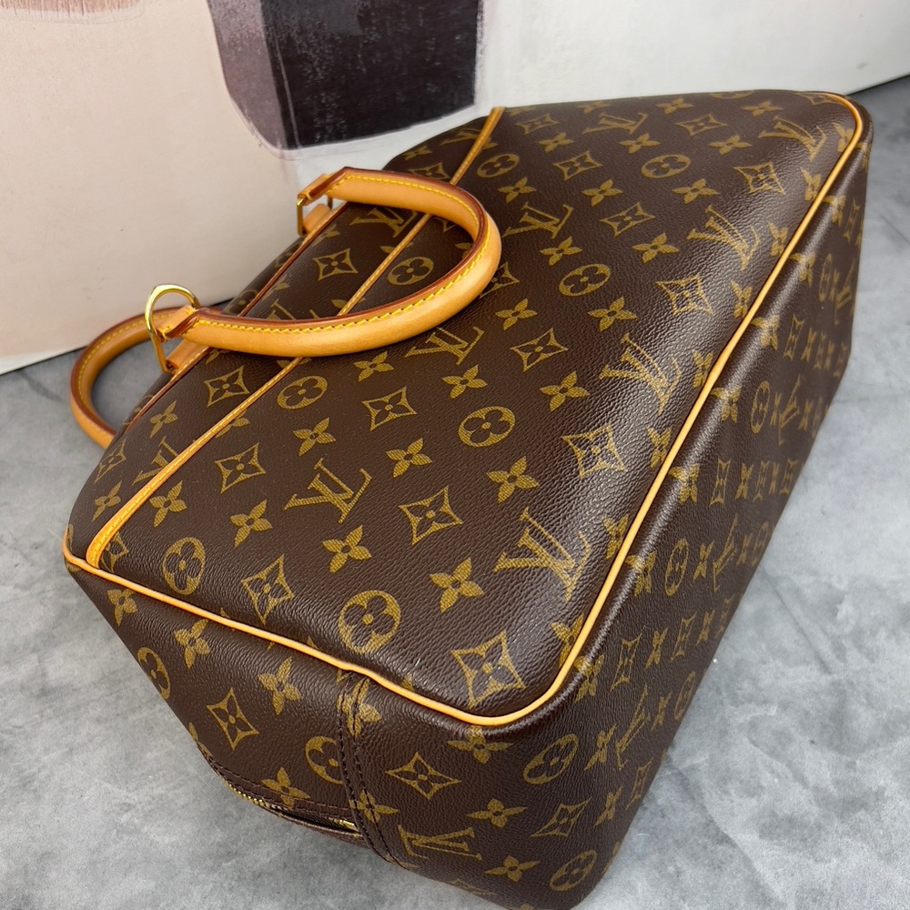 🌵Authentic Louis Vuitton Deauville Monogram🌵 - Picture 11 of 17